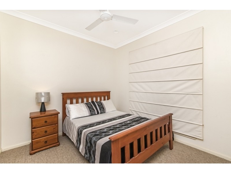 26 Trivia Street, Palm Cove QLD 4879