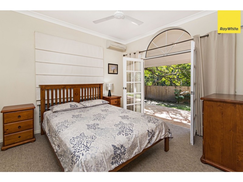 26 Trivia Street, Palm Cove QLD 4879