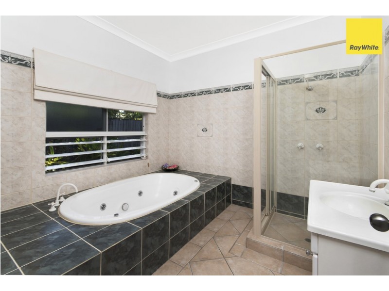 26 Trivia Street, Palm Cove QLD 4879