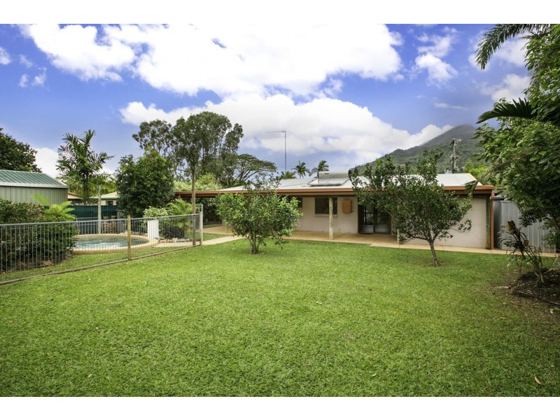 10 Wyuna Drive, Caravonica QLD 4878