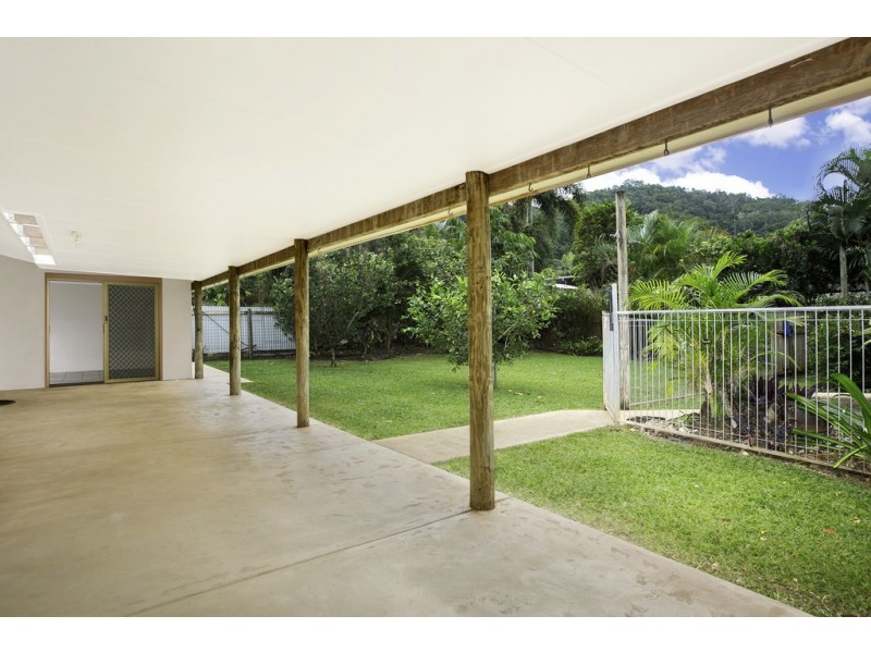 10 Wyuna Drive, Caravonica QLD 4878