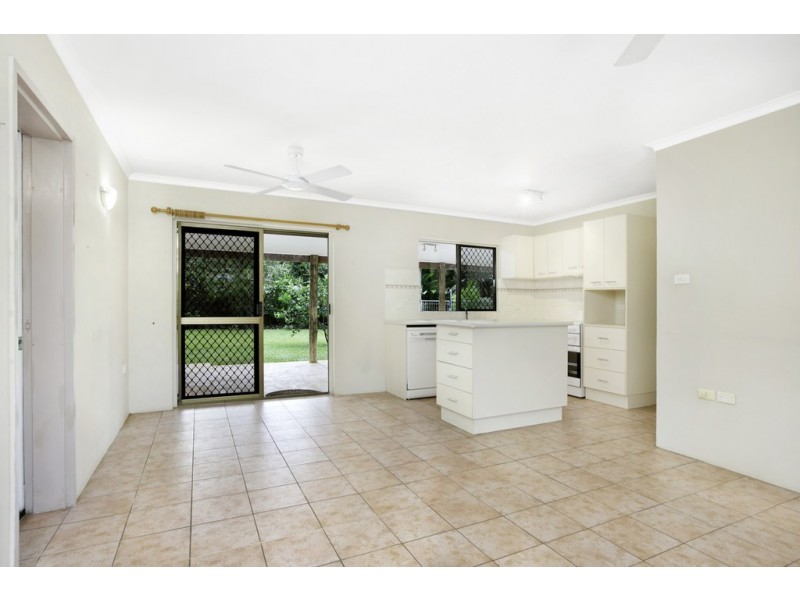 10 Wyuna Drive, Caravonica QLD 4878