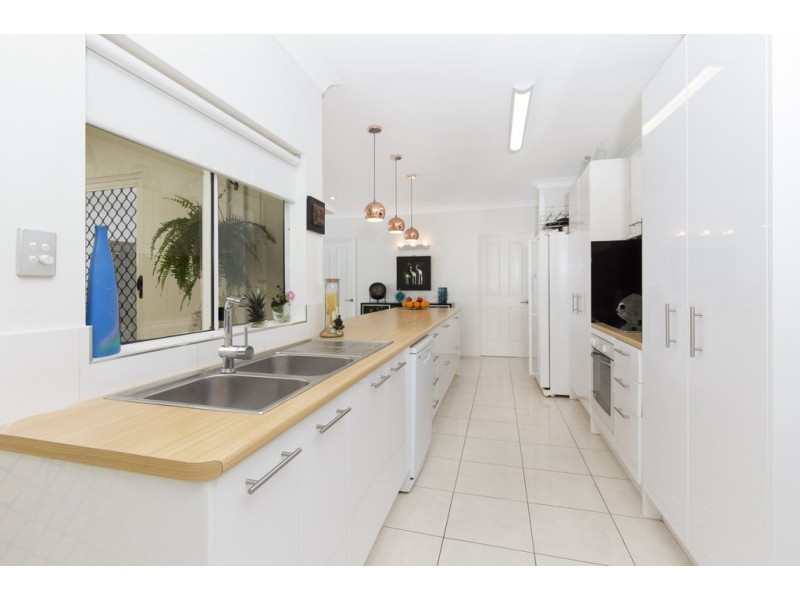 44 Lae Street, Trinity Beach QLD 4879