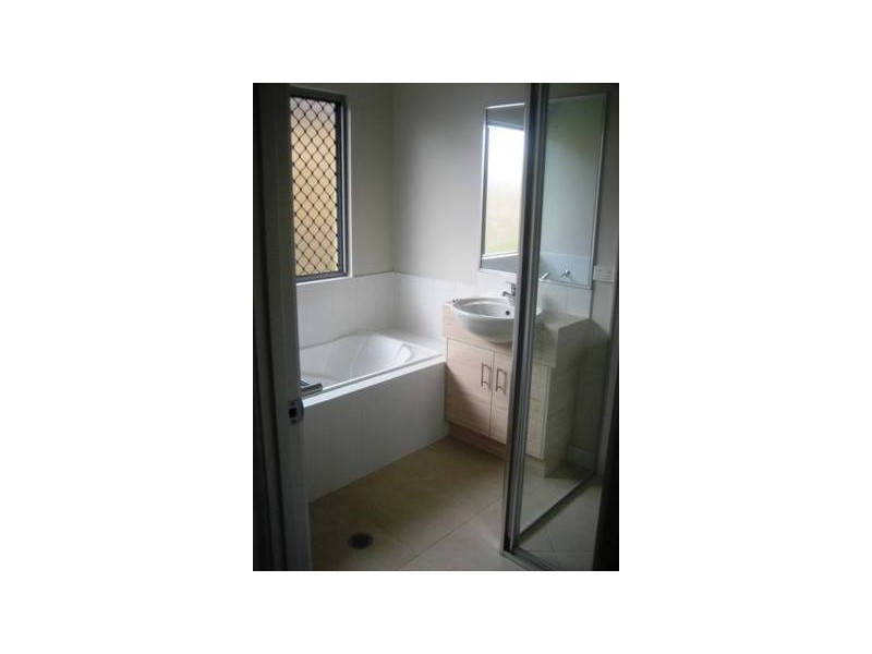 87 Moresby, Trinity Beach QLD 4879