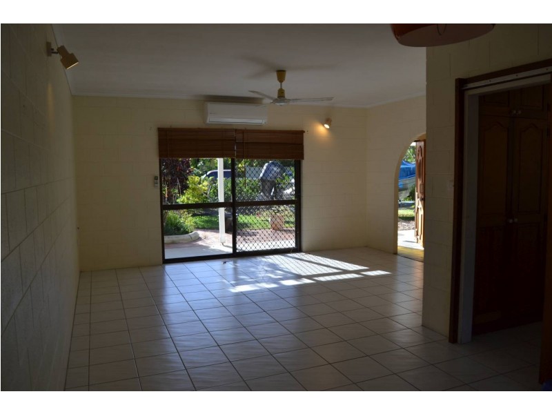 17 Saint Crispin, Clifton Beach QLD 4879