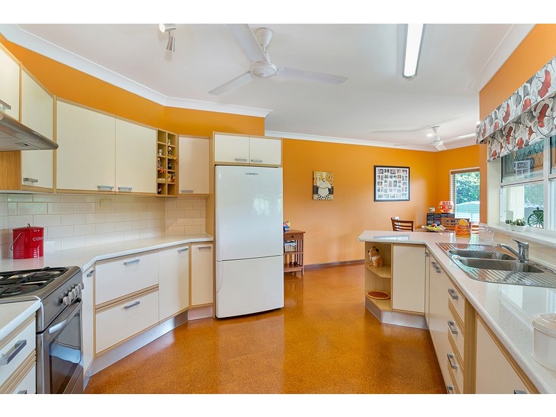 17 Greenhills Road, Kuranda QLD 4881