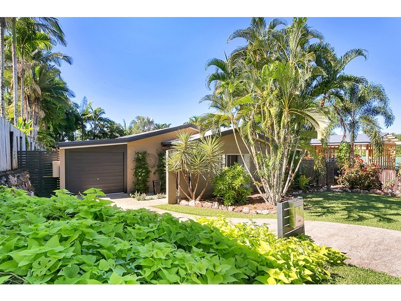 8 Jilbar Close, Caravonica QLD 4878