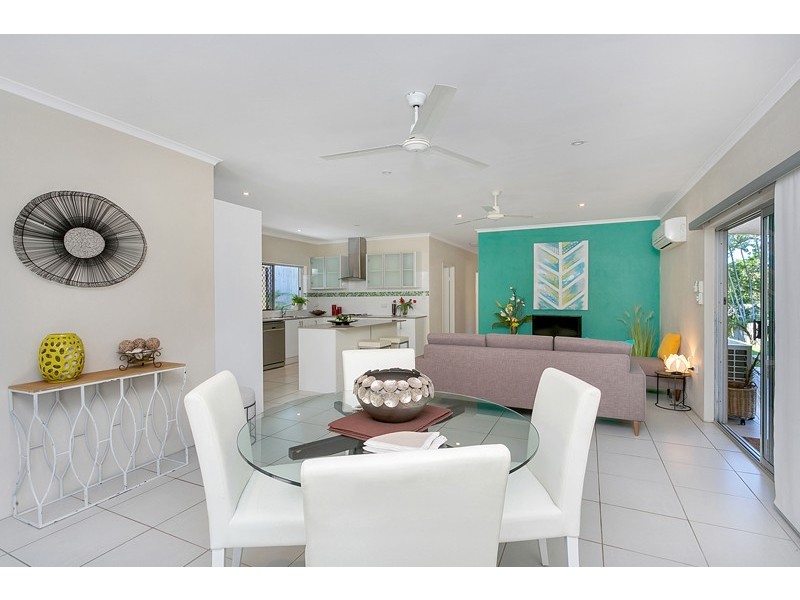 8 Jilbar Close, Caravonica QLD 4878