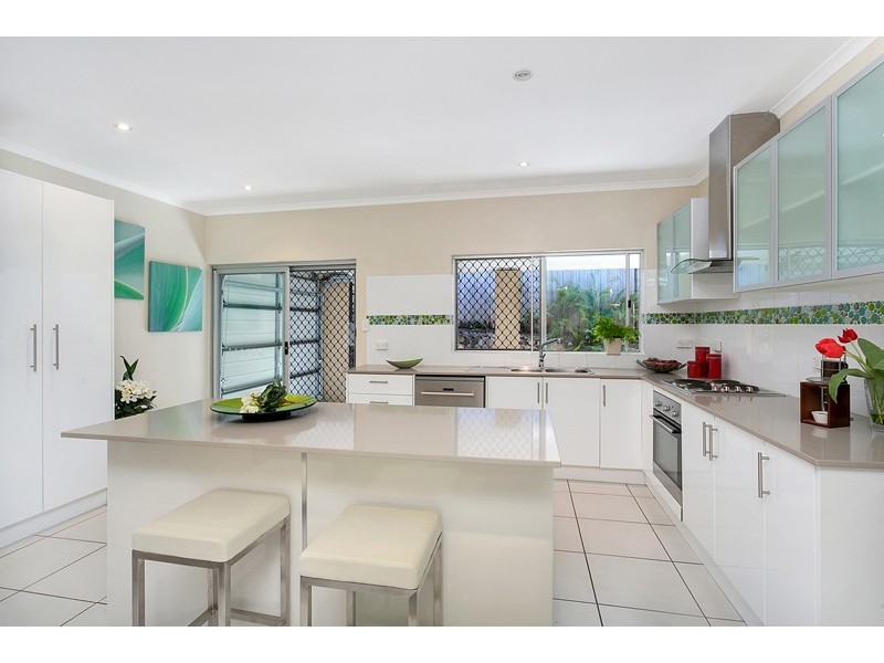 8 Jilbar Close, Caravonica QLD 4878