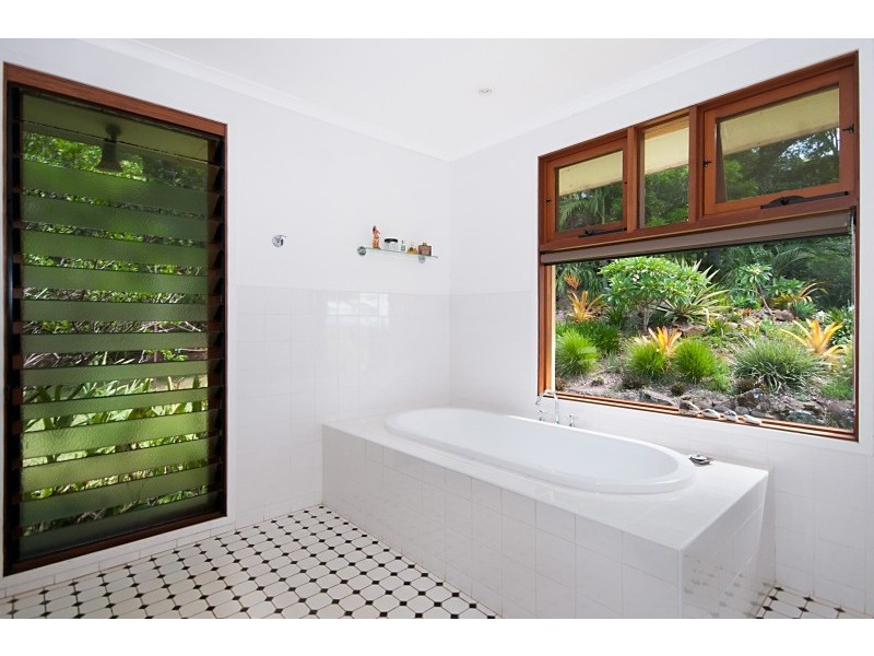 73 Flowers Road, Bangalow NSW 2479