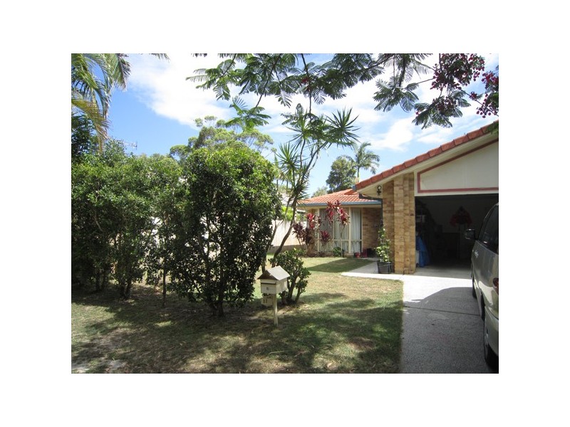 11 Marattia Place, Suffolk Park NSW 2481
