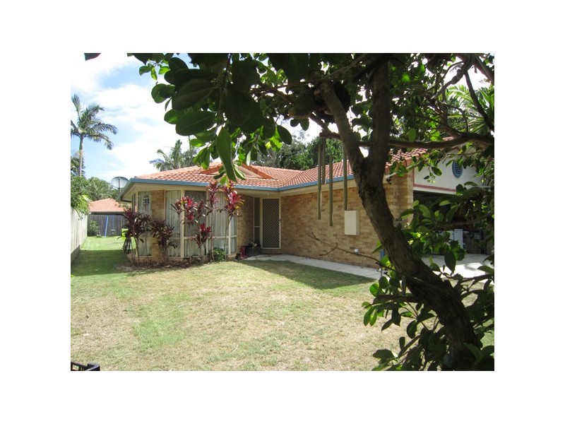 11 Marattia Place, Suffolk Park NSW 2481