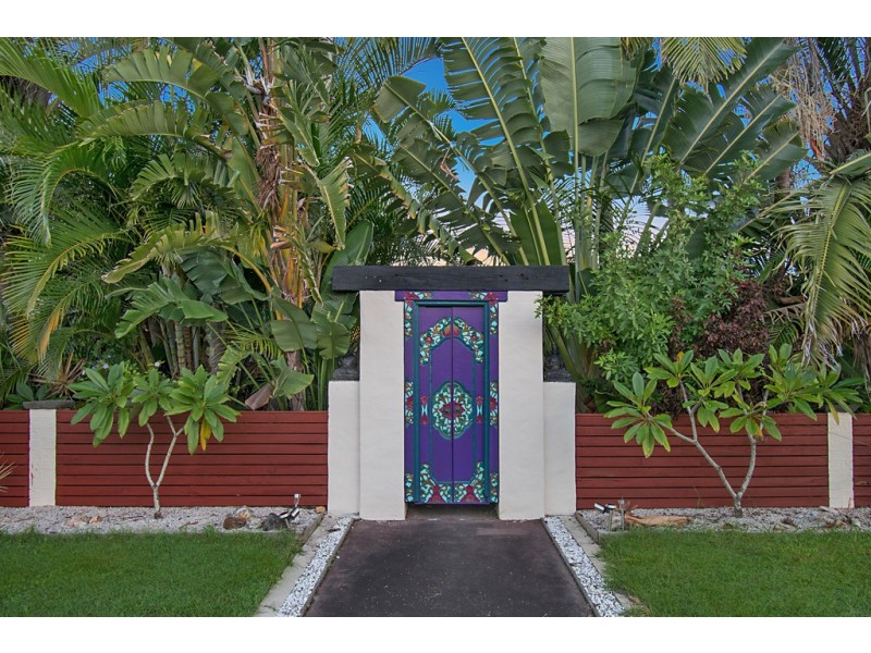 19 Natan Court, Ocean Shores NSW 2483