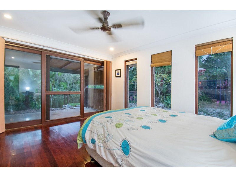 19 Natan Court, Ocean Shores NSW 2483