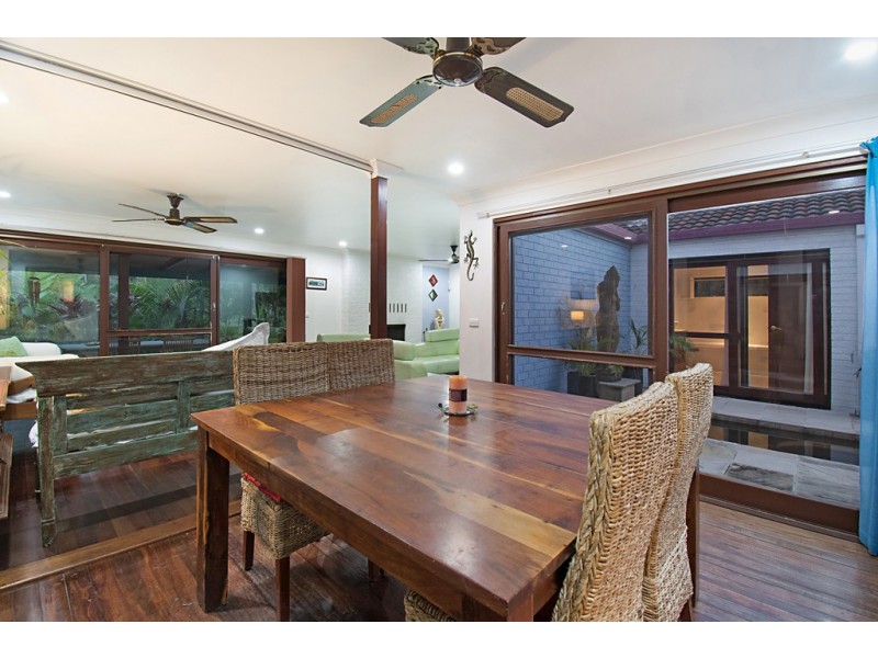 19 Natan Court, Ocean Shores NSW 2483