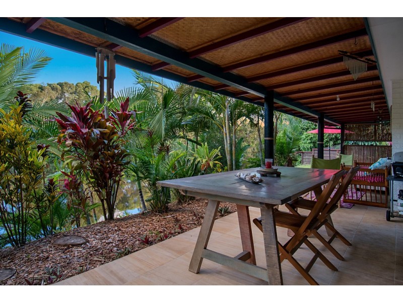 19 Natan Court, Ocean Shores NSW 2483