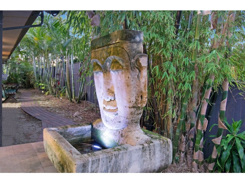 19 Natan Court, Ocean Shores NSW 2483