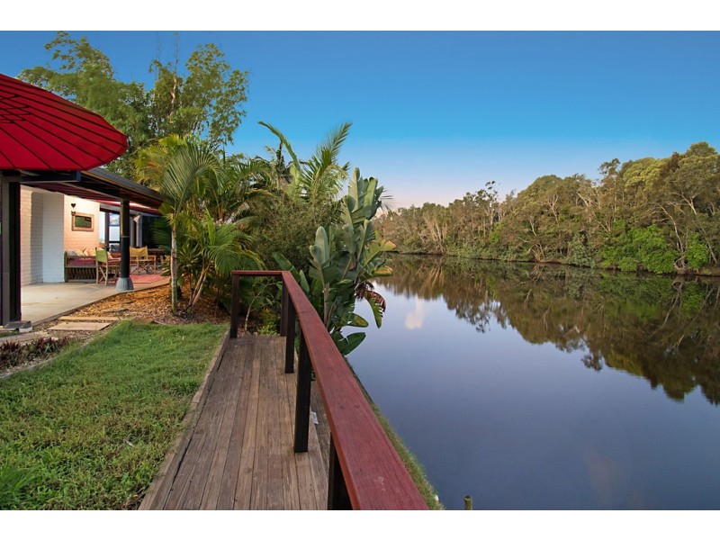 19 Natan Court, Ocean Shores NSW 2483