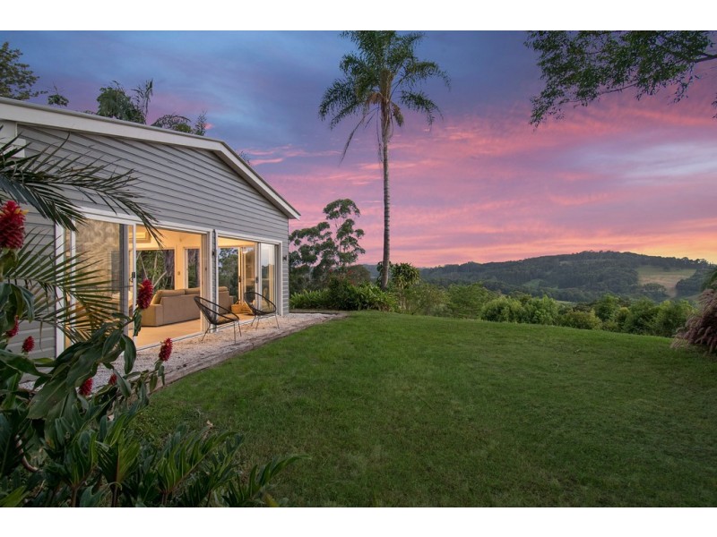 154 Waltons Road, Federal NSW 2480