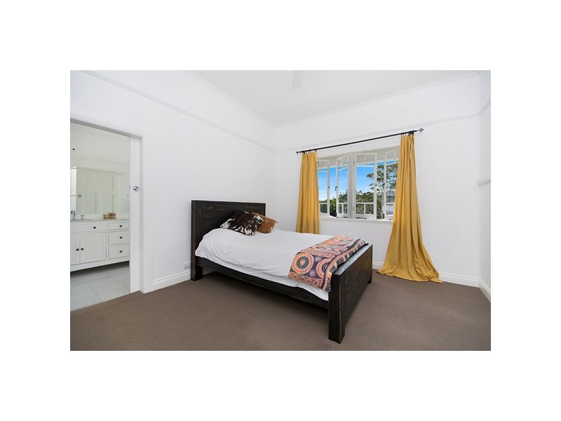 19 Palm Lily Crescent, Bangalow NSW 2479