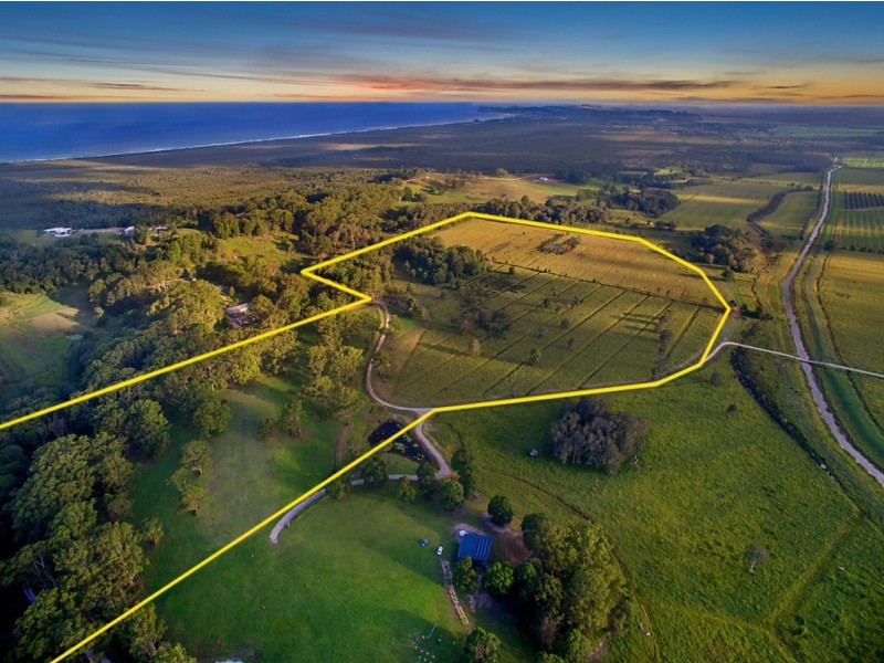 84 Owenia Way, Broken Head NSW 2481