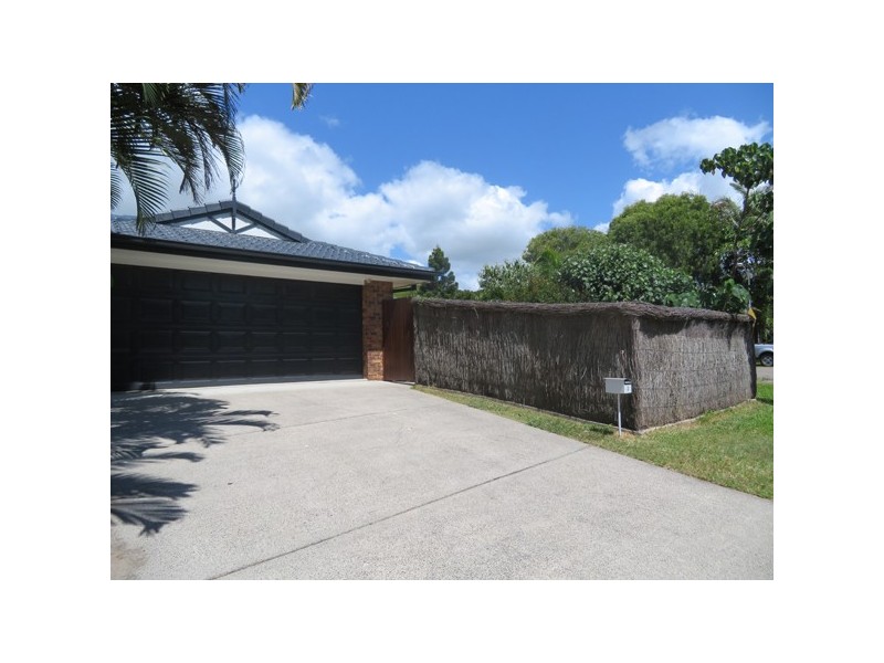 2 Silky Oak Court, Suffolk Park NSW 2481