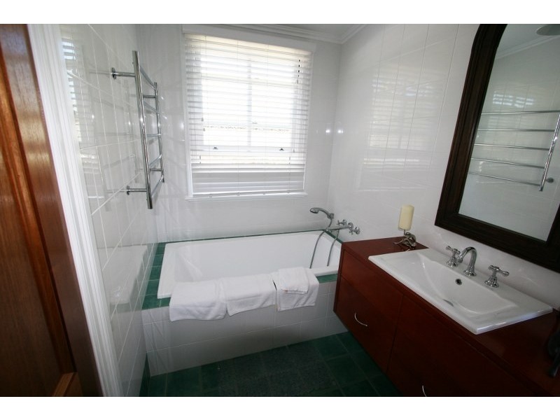 16 Burns Street, Byron Bay NSW 2481