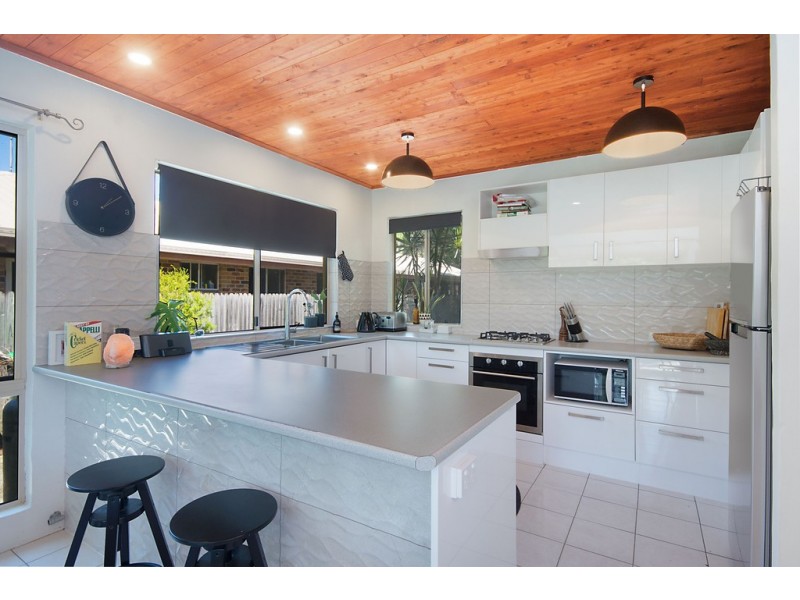 2/27 Belongil Crescent, Byron Bay NSW 2481