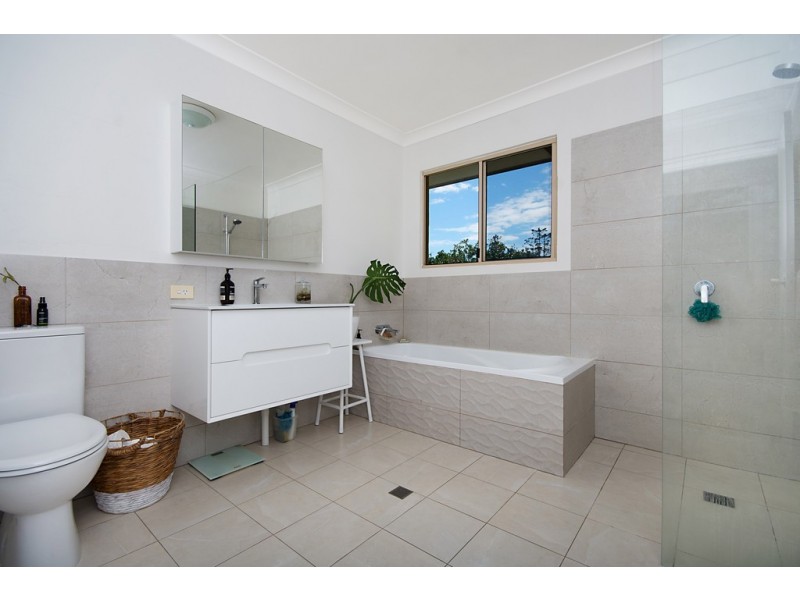 2/27 Belongil Crescent, Byron Bay NSW 2481