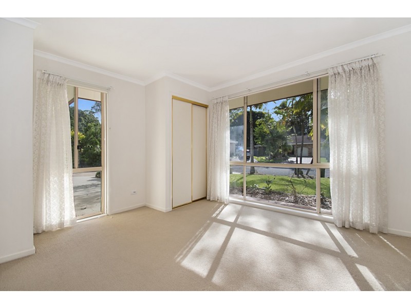 1 Kulgun Court, Ocean Shores NSW 2483