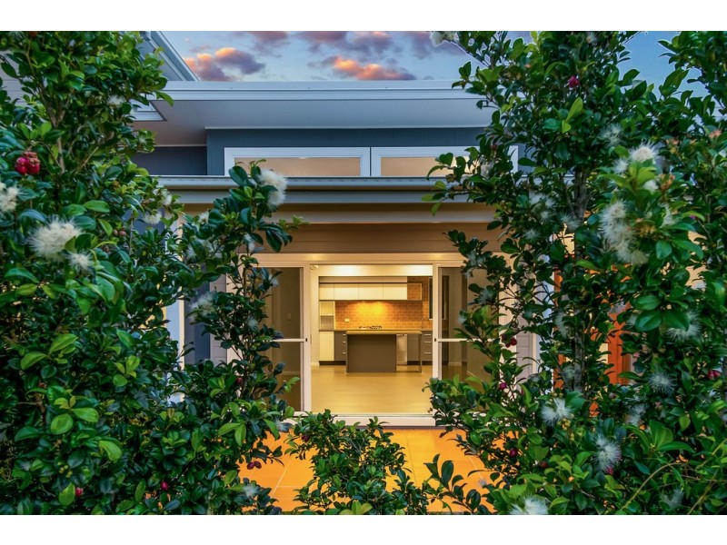 27 Parrot Tree Place, Bangalow NSW 2479