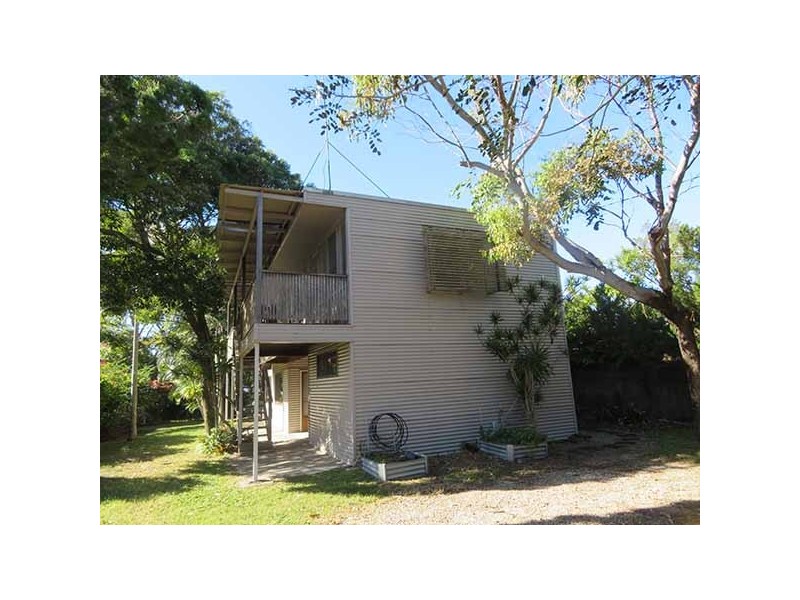 3 Armstrong Street, Suffolk Park NSW 2481