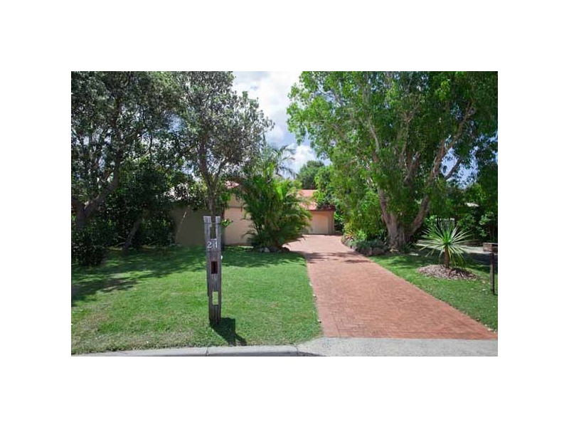 24 BEACHSIDE DRIVE, Suffolk Park NSW 2481
