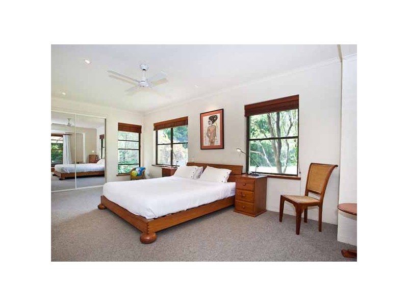 24 BEACHSIDE DRIVE, Suffolk Park NSW 2481