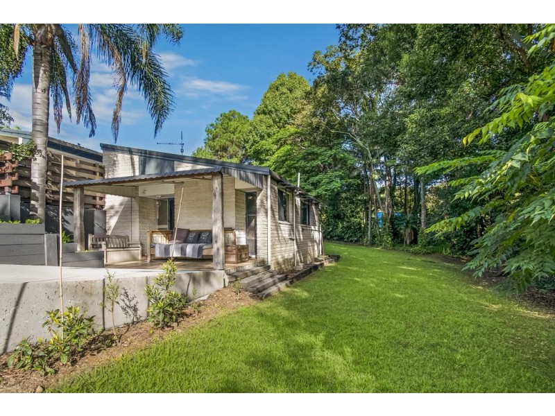 1/5 Kuringai Way, Ocean Shores NSW 2483