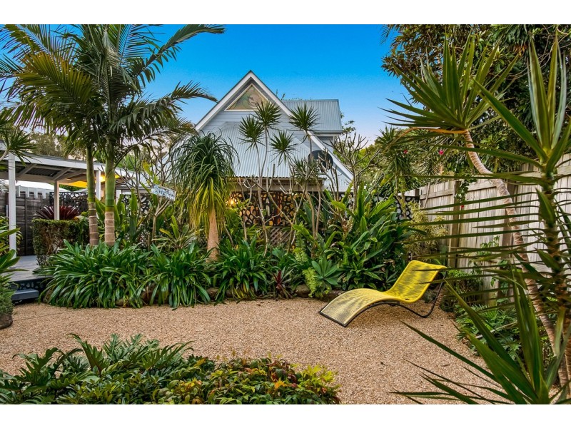 23 Kalemajere Drive, Suffolk Park NSW 2481