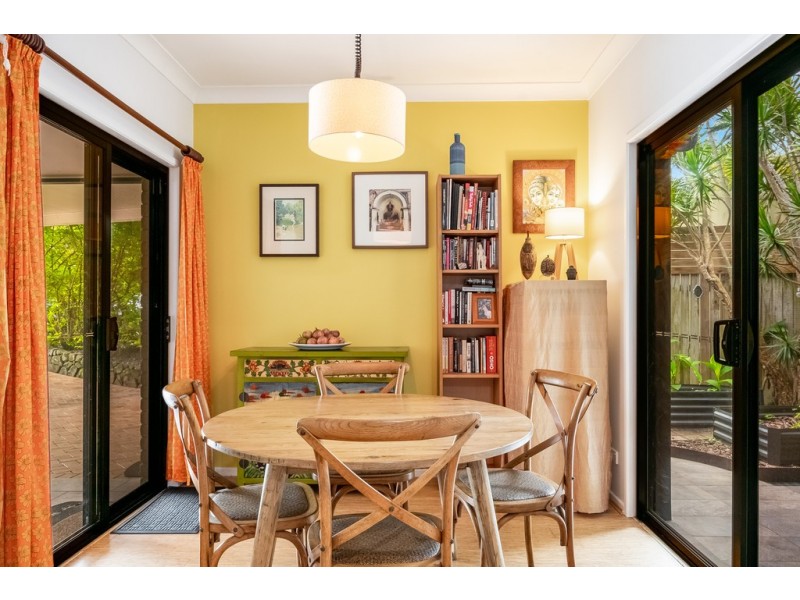 24 Bottlebrush Crescent, Suffolk Park NSW 2481