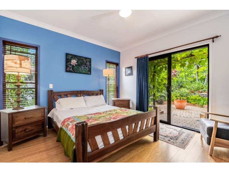 24 Bottlebrush Crescent, Suffolk Park NSW 2481