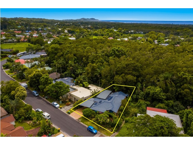 24 Bottlebrush Crescent, Suffolk Park NSW 2481