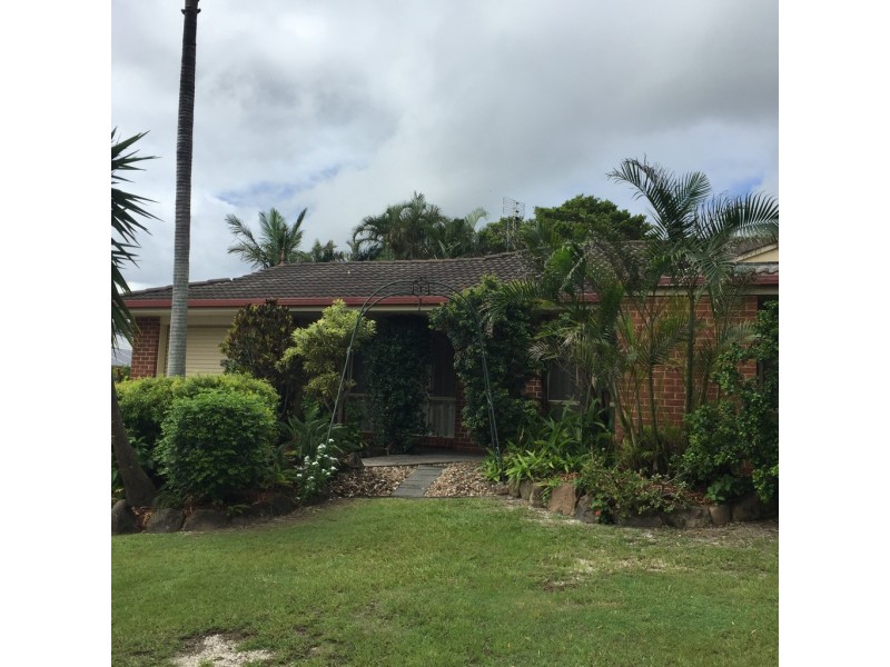 4 Mango Bark Court, Suffolk Park NSW 2481