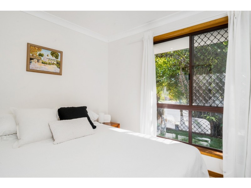 21 Beech Drive, Suffolk Park NSW 2481