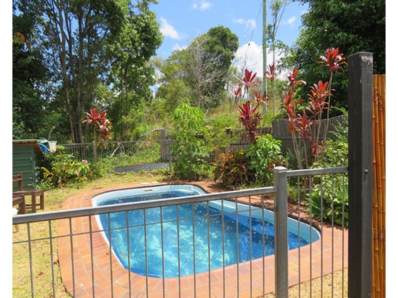 6 pioneers cres, Bangalow NSW 2479