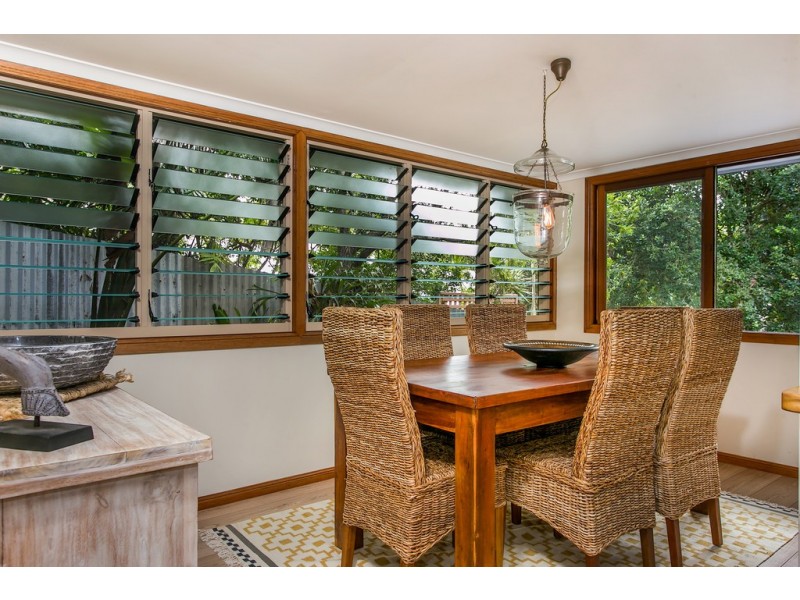 9 Bottlebrush Crescent, Suffolk Park NSW 2481