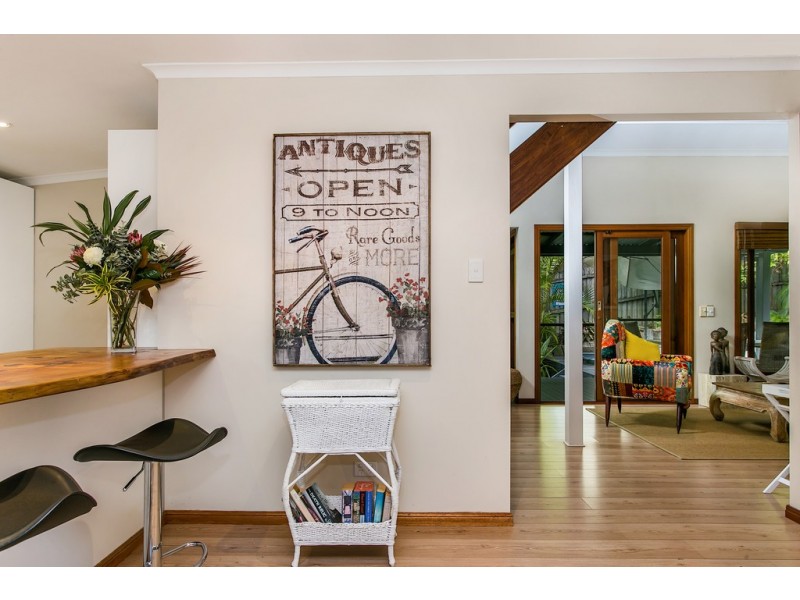 9 Bottlebrush Crescent, Suffolk Park NSW 2481