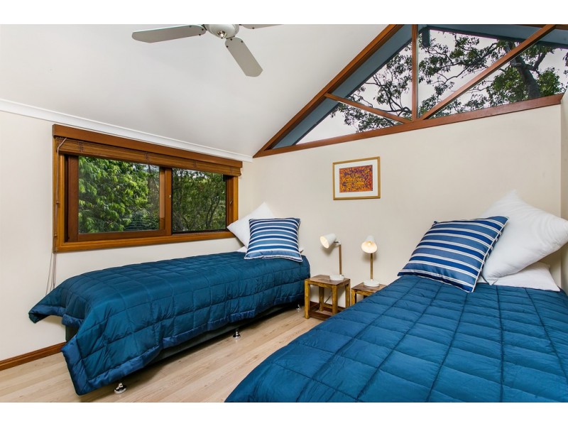 9 Bottlebrush Crescent, Suffolk Park NSW 2481