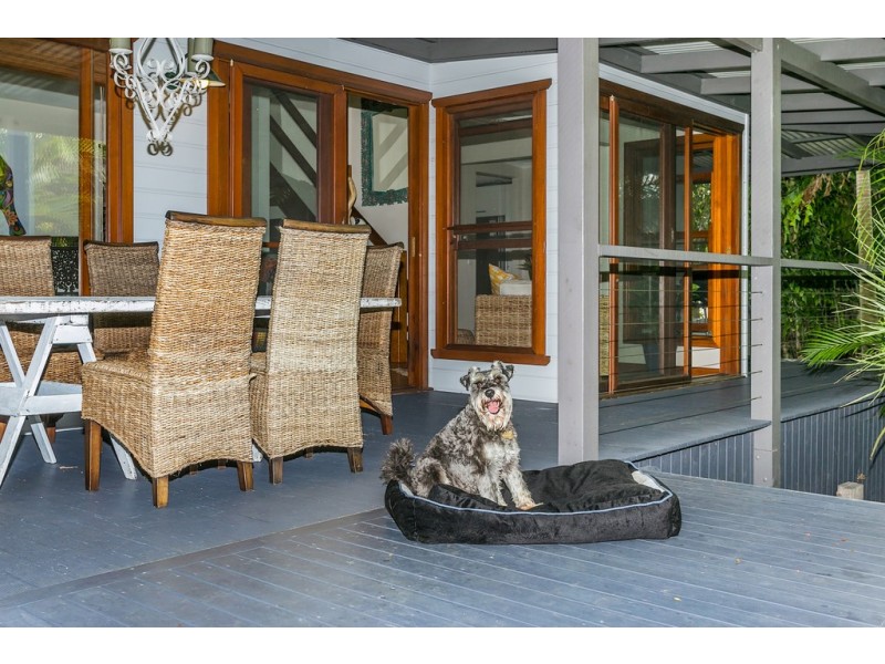 9 Bottlebrush Crescent, Suffolk Park NSW 2481