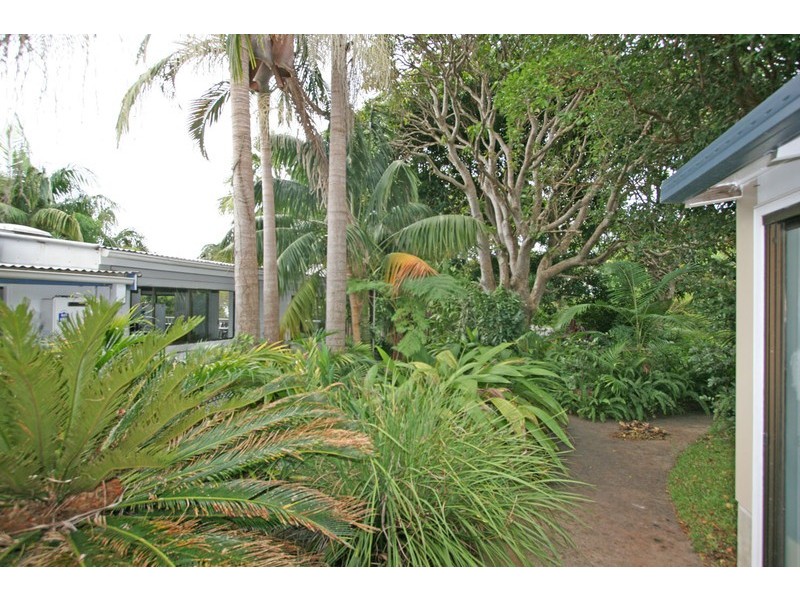 2 Oodgeroo Gardens, Byron Bay NSW 2481
