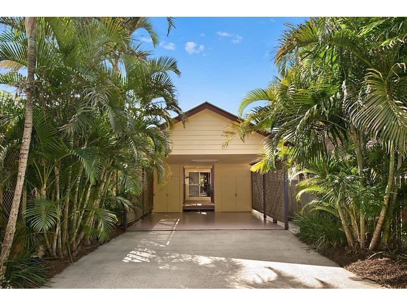 2/13 Azolla Place, Suffolk Park NSW 2481