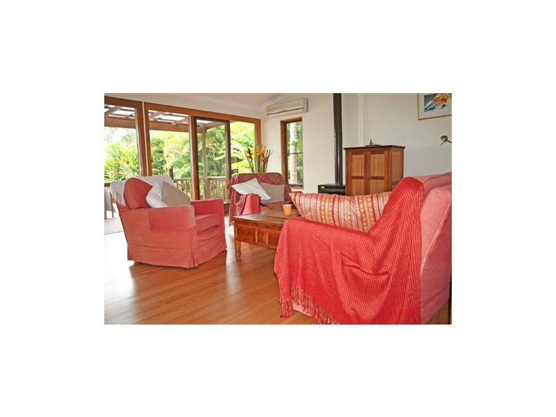 “Beausoleil” 15 Bay Vista Lane, Ewingsdale NSW 2481