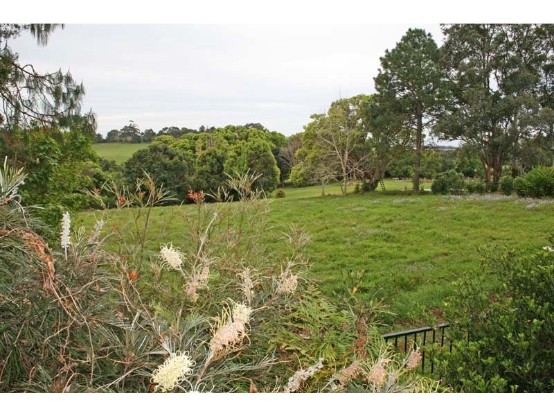 “Beausoleil” 15 Bay Vista Lane, Ewingsdale NSW 2481